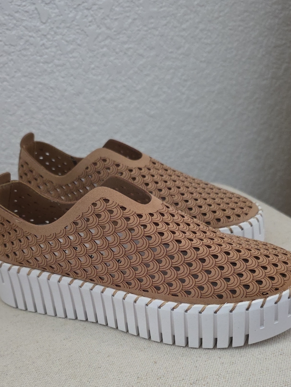 Tan Laser-Cut Slip-On Platform Sneakers By Project Cloud Sz. 7 NWOT